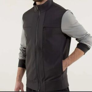 Lululemon Men's Black and Gray Jacket